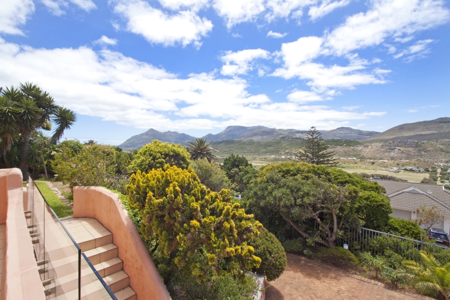 3 Bedroom Property for Sale in Fish Hoek Western Cape